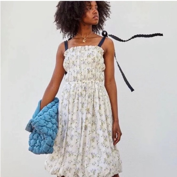 H&M Dresses & Skirts - H&M Brock collection floral smocked dress